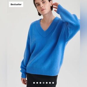 NWOT Nadaam Super Luxe Cashmere V Neck Sweater Size M